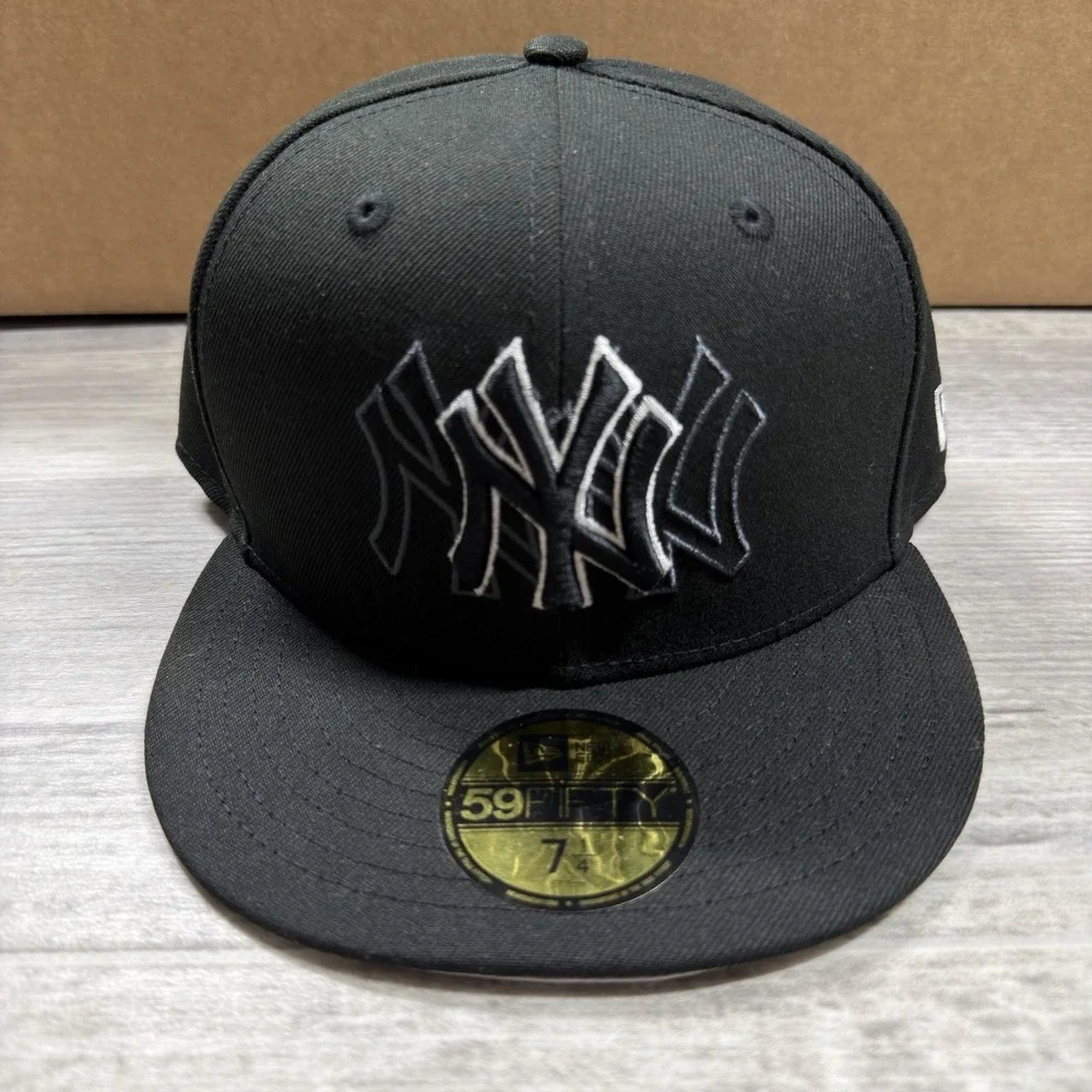 New York Yankees MLB New Era Tri-Hit 59FIFTY Fitted Hat Size 7 1/4 Black NEW‎
